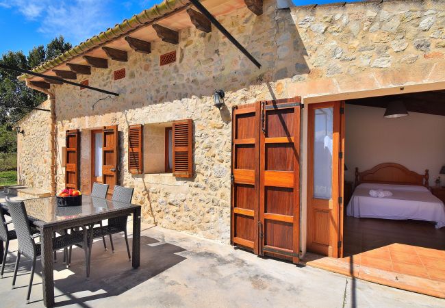Country house in Sineu - Es Camp Pla 087 cosy finca with private pool, terrace, garden, barbecue and air-conditioning Country house in Sineu - Es Camp Pla 087 cosy finca with private pool, terrace, garden, barbecue and air-conditioning