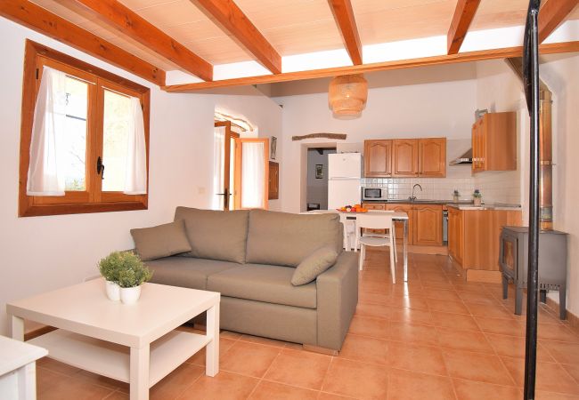 Country house in Sineu - Es Camp Pla 087 cosy finca with private pool, terrace, garden, barbecue and air-conditioning Country house in Sineu - Es Camp Pla 087 cosy finca with private pool, terrace, garden, barbecue and air-conditioning