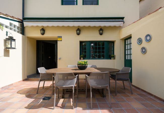 House in Santa Brígida - House with cozy garden BBQ  House in Santa Brígida - House with cozy garden BBQ