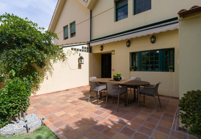 House in Santa Brígida - House with cozy garden BBQ  House in Santa Brígida - House with cozy garden BBQ