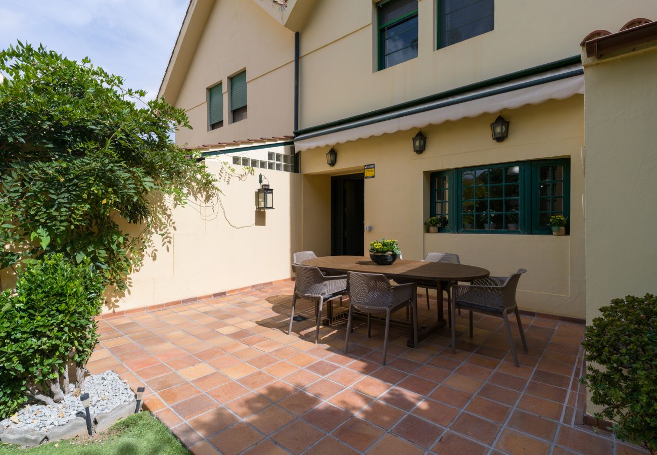 House in Santa Brígida - House with cozy garden BBQ  House in Santa Brígida - House with cozy garden BBQ