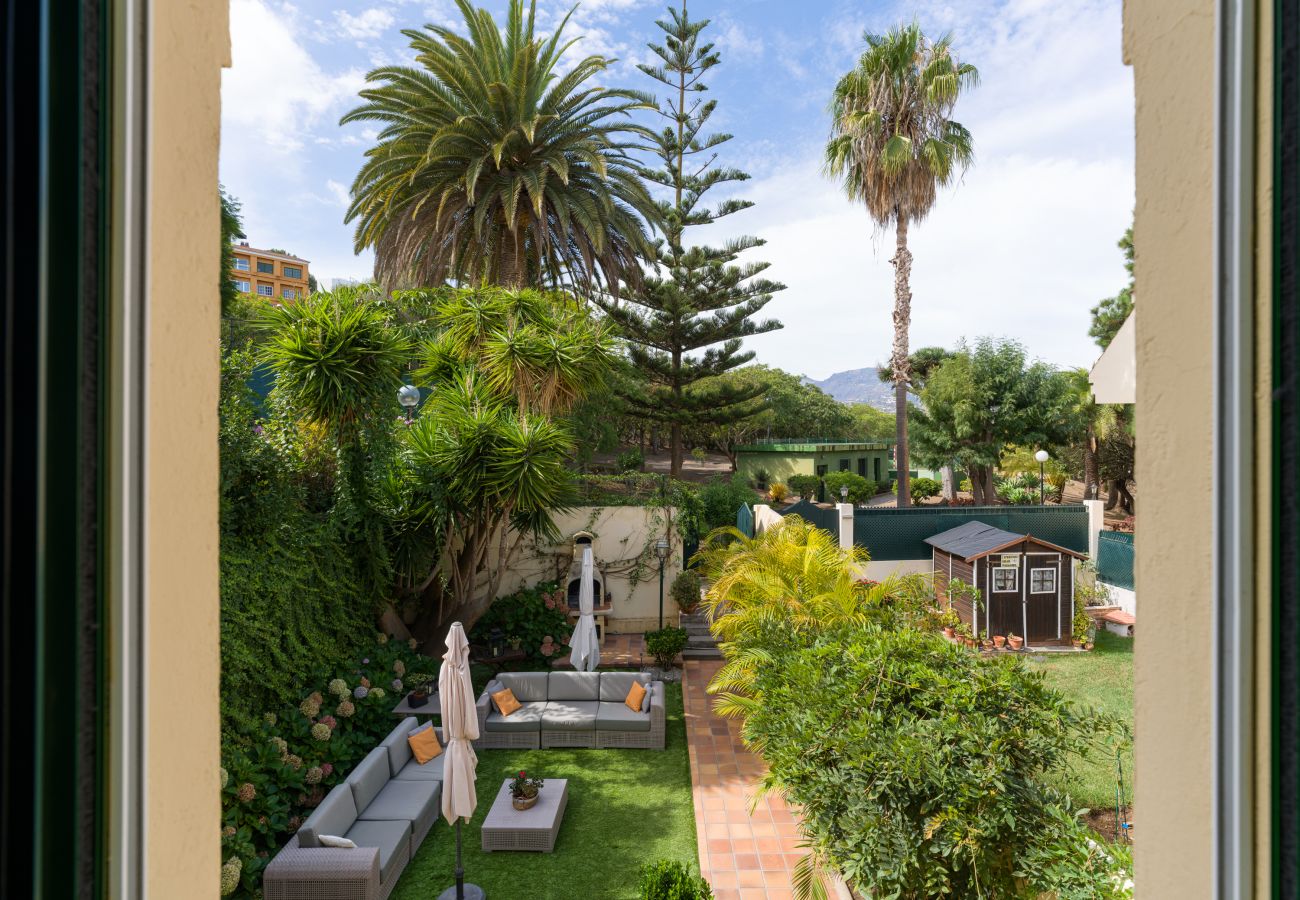 House in Santa Brígida - House with cozy garden BBQ  House in Santa Brígida - House with cozy garden BBQ