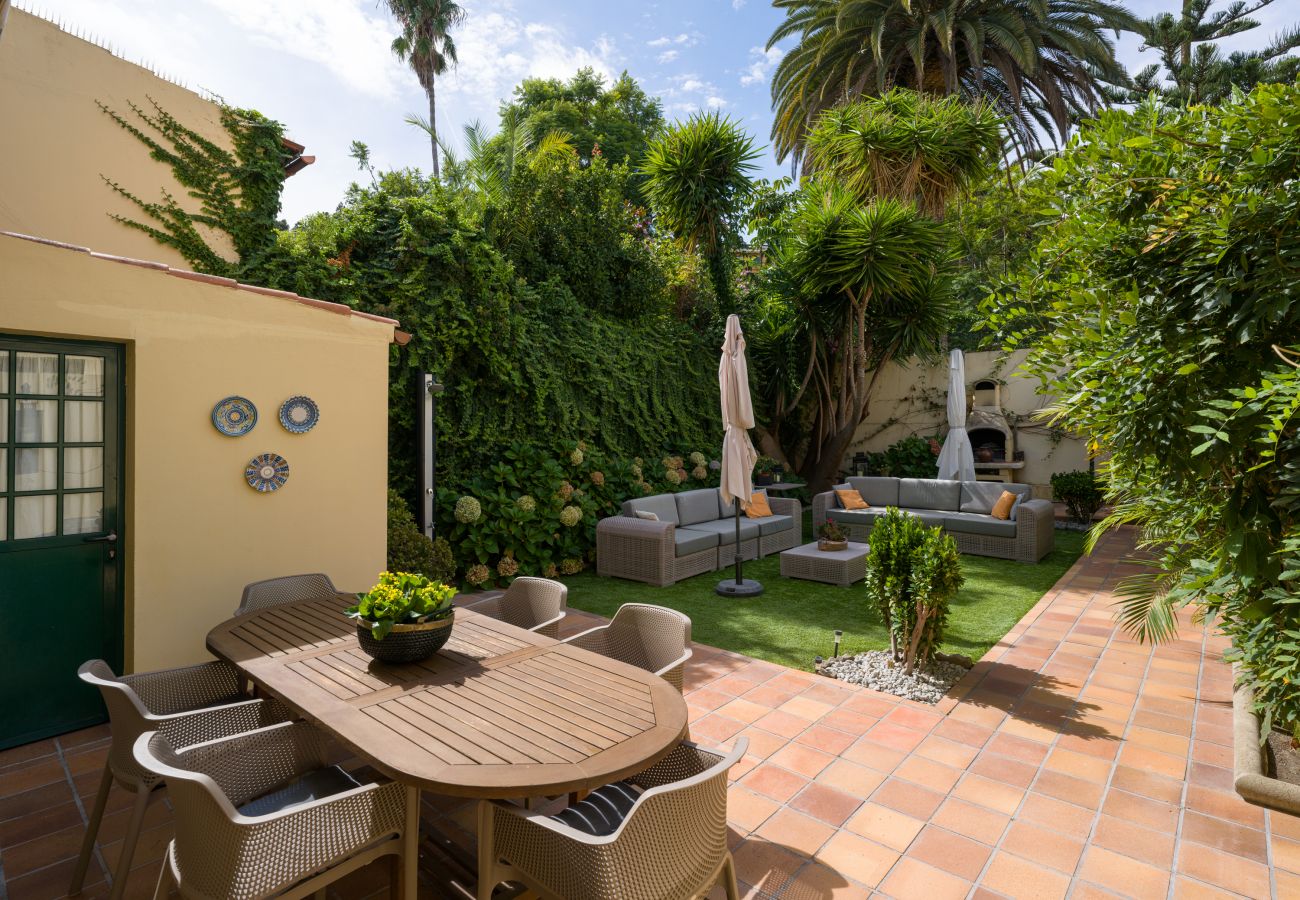 House in Santa Brígida - House with cozy garden BBQ  House in Santa Brígida - House with cozy garden BBQ