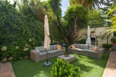 House in Santa Brígida - House with cozy garden BBQ 