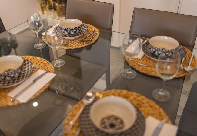 Apartment in Valencia / València - CENTER-MODERN 1BR, 2BA-TERRACE, WI-FI, A/C  Apartment in Valencia / València - CENTER-MODERN 1BR, 2BA-TERRACE, WI-FI, A/C