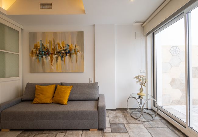 Apartment in Valencia / València - CENTER-MODERN 1BR, 2BA-TERRACE, WI-FI, A/C  Apartment in Valencia / València - CENTER-MODERN 1BR, 2BA-TERRACE, WI-FI, A/C