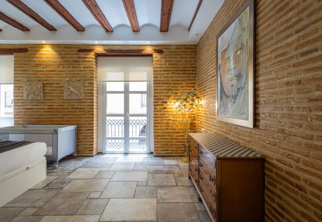 Apartment in Valencia / València - CENTER-MODERN 1BR, 2BA-TERRACE, WI-FI, A/C  Apartment in Valencia / València - CENTER-MODERN 1BR, 2BA-TERRACE, WI-FI, A/C
