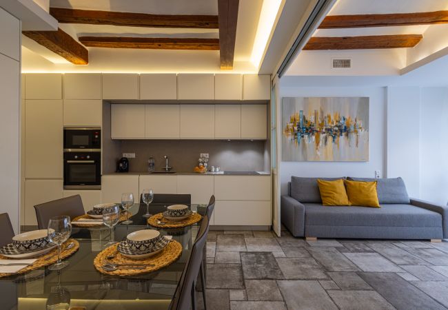 Apartment in Valencia / València - CENTER-MODERN 1BR, 2BA-TERRACE, WI-FI, A/C  Apartment in Valencia / València - CENTER-MODERN 1BR, 2BA-TERRACE, WI-FI, A/C