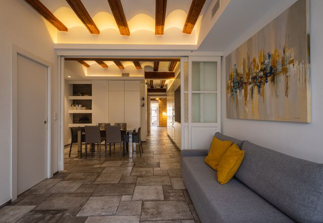 Apartment in Valencia / València - CENTER-MODERN 1BR, 2BA-TERRACE, WI-FI, A/C  Apartment in Valencia / València - CENTER-MODERN 1BR, 2BA-TERRACE, WI-FI, A/C