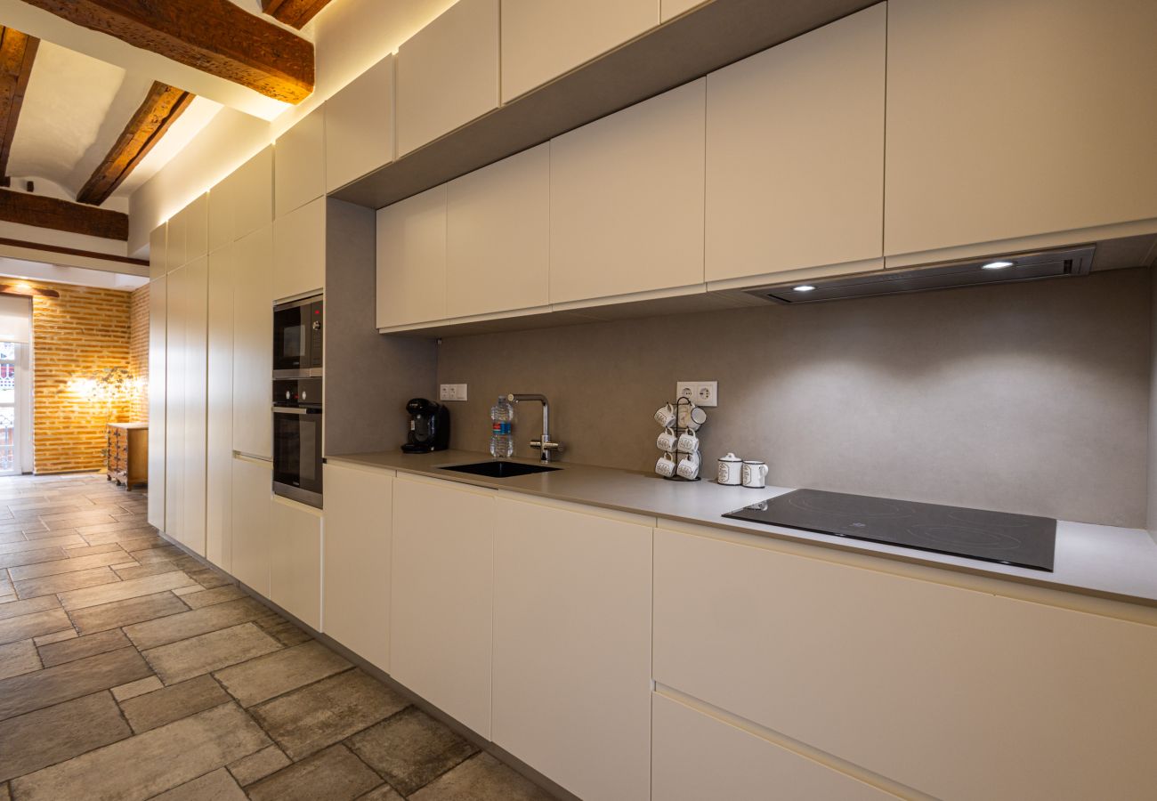 Apartment in Valencia / València - CENTER-MODERN 1BR, 2BA-TERRACE, WI-FI, A/C  Apartment in Valencia / València - CENTER-MODERN 1BR, 2BA-TERRACE, WI-FI, A/C