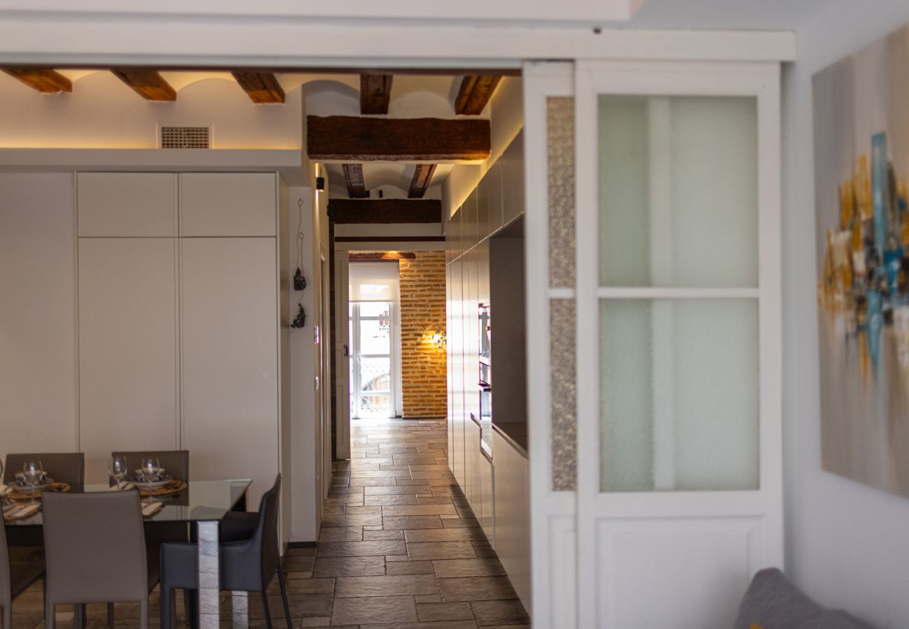 Apartment in Valencia / València - CENTER-MODERN 1BR, 2BA-TERRACE, WI-FI, A/C  Apartment in Valencia / València - CENTER-MODERN 1BR, 2BA-TERRACE, WI-FI, A/C