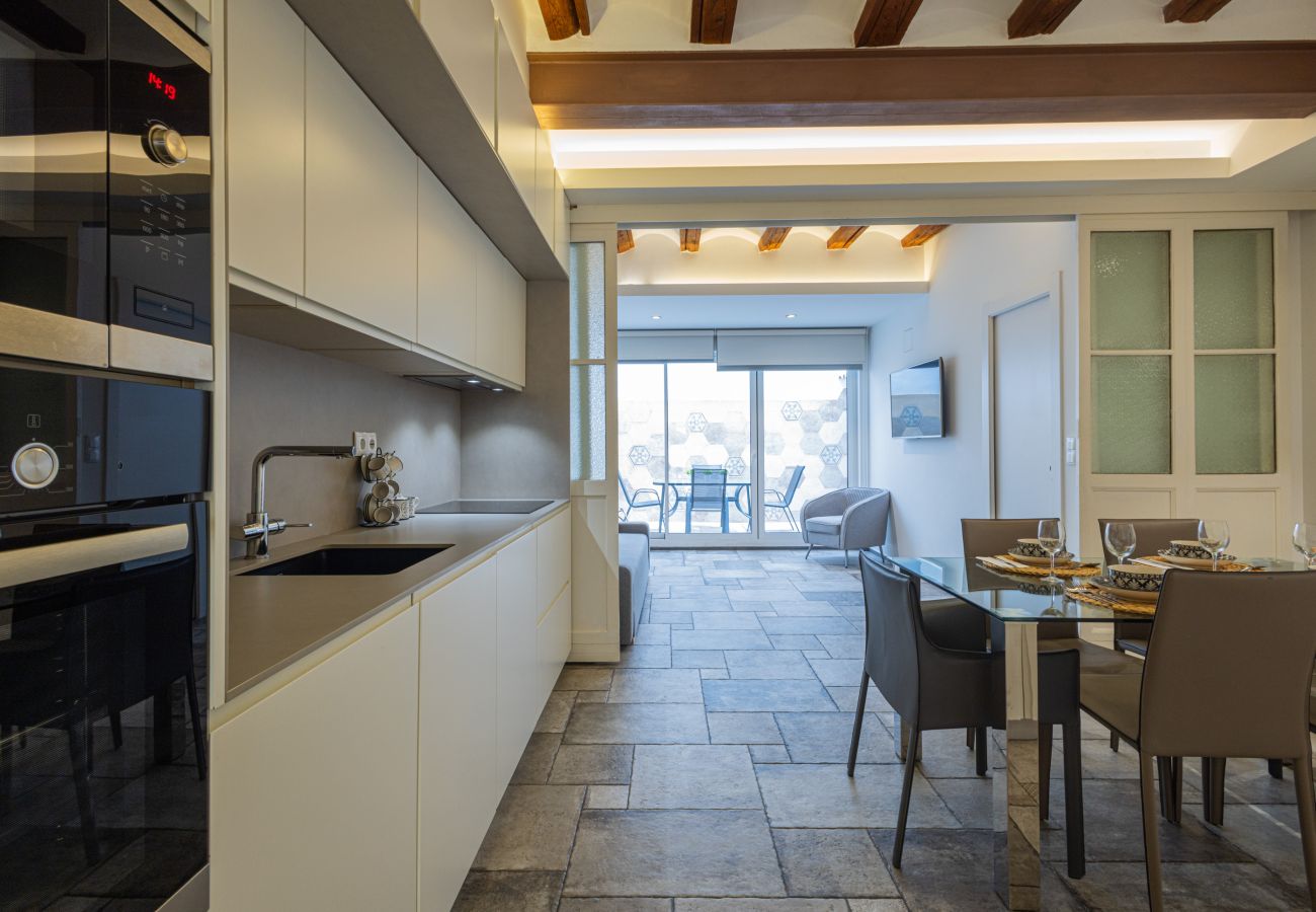 Apartment in Valencia / València - CENTER-MODERN 1BR, 2BA-TERRACE, WI-FI, A/C  Apartment in Valencia / València - CENTER-MODERN 1BR, 2BA-TERRACE, WI-FI, A/C