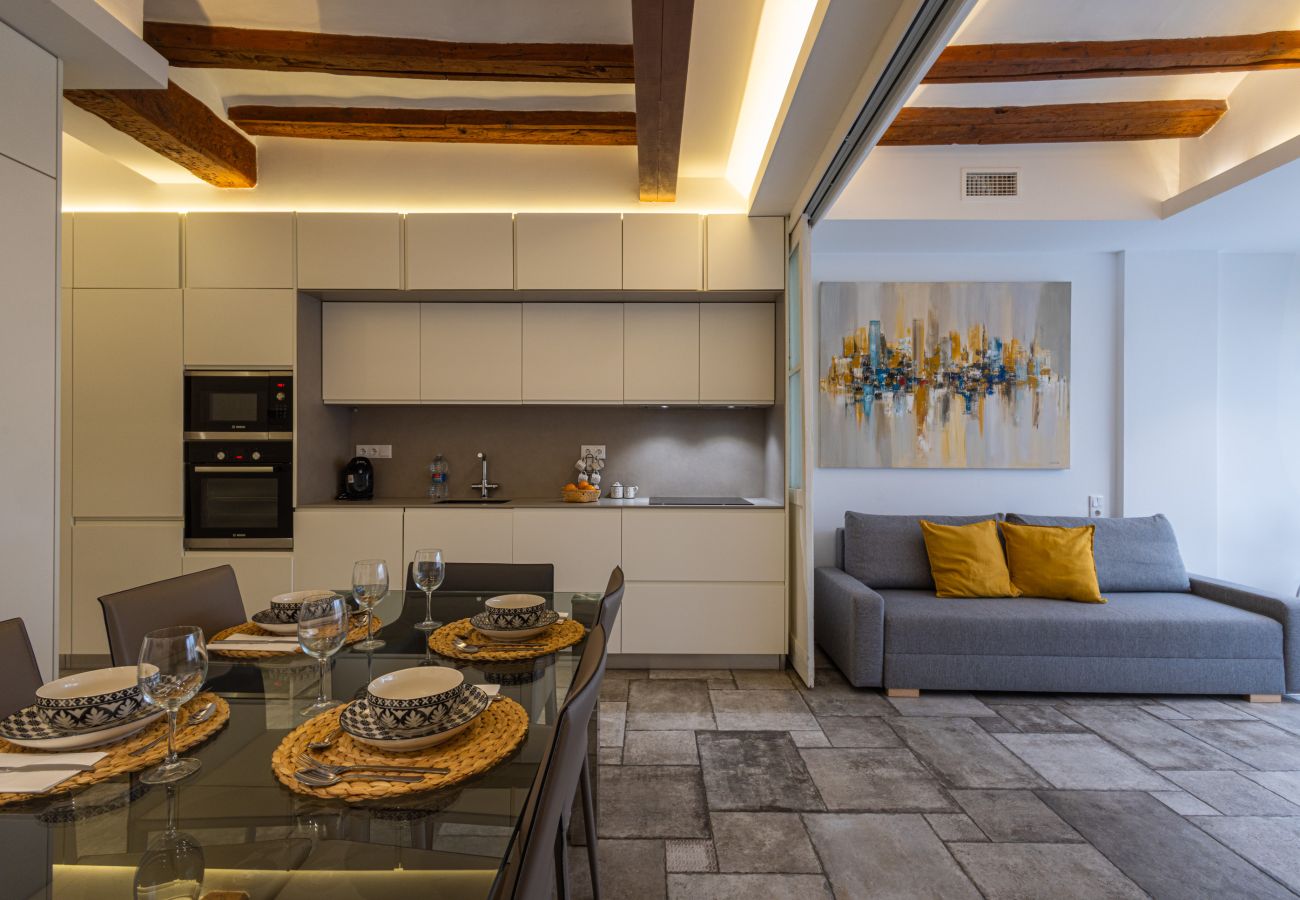 Apartment in Valencia / València - CENTER-MODERN 1BR, 2BA-TERRACE, WI-FI, A/C  Apartment in Valencia / València - CENTER-MODERN 1BR, 2BA-TERRACE, WI-FI, A/C