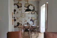 Apartment in Valencia / València - Chic and central, in a lively but quiet area.All walking distance. 