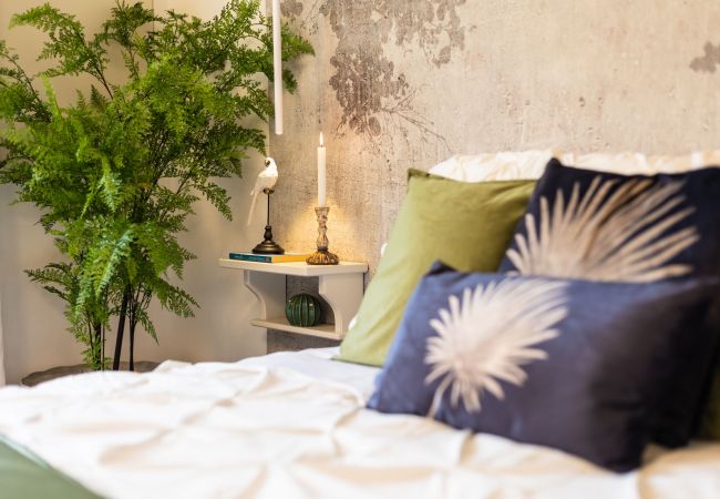 Apartment in Lucca - A Million Dollar's View: the Lucca Colosseum. Luxury 1 bedroom 1 Bathroom Apartment Apartment in Lucca - A Million Dollar's View: the Lucca Colosseum. Luxury 1 bedroom 1 Bathroom Apartment