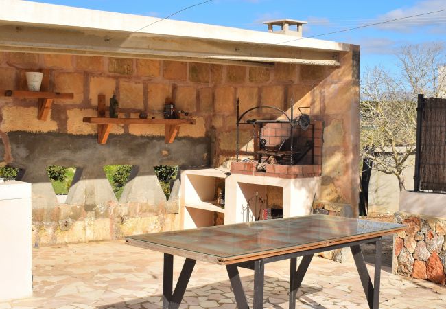 Country house in Sineu - Son Alcaines Petit 249 cosy finca with private pool, terrace, barbecue and WiFi Country house in Sineu - Son Alcaines Petit 249 cosy finca with private pool, terrace, barbecue and WiFi