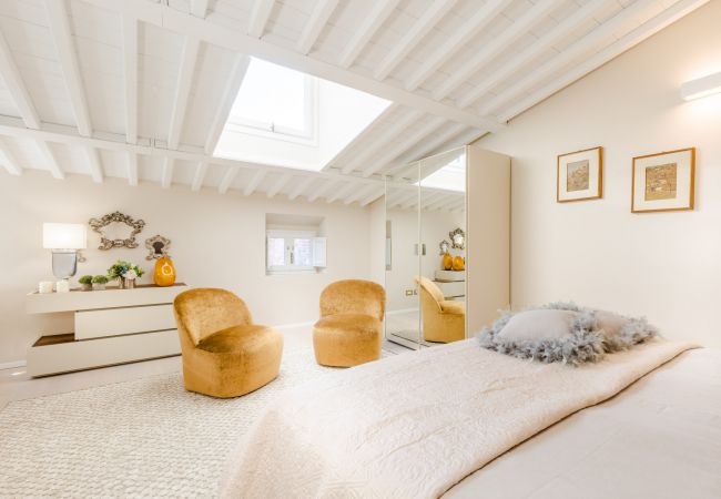 Apartment in Lucca - Grand 3 bedrooms Apartment with elevator inside the walls of Lucca Apartment in Lucca - Grand 3 bedrooms Apartment with elevator inside the walls of Lucca