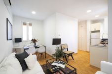 Apartment in Madrid - Apartamento Delicias 1HH M(DVA6)