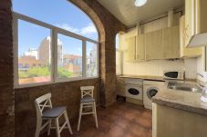 Apartment in Barcelona - JOAN MIRÓ PARK