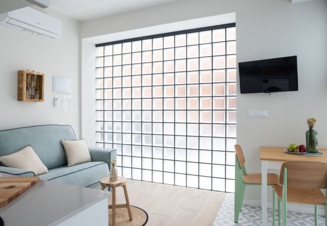 Rent by room in Valencia - SERRERIA 07 Rent by room in Valencia - SERRERIA 07