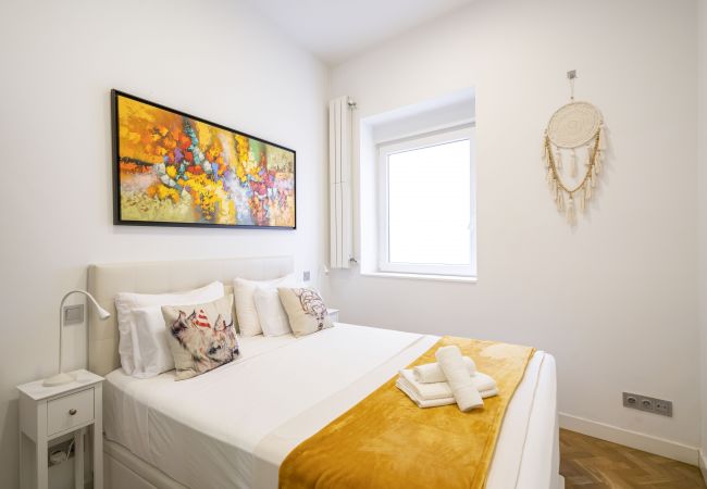 Apartment in Madrid - Apartamento Santa Engracia-Bilbao  Apartment in Madrid - Apartamento Santa Engracia-Bilbao