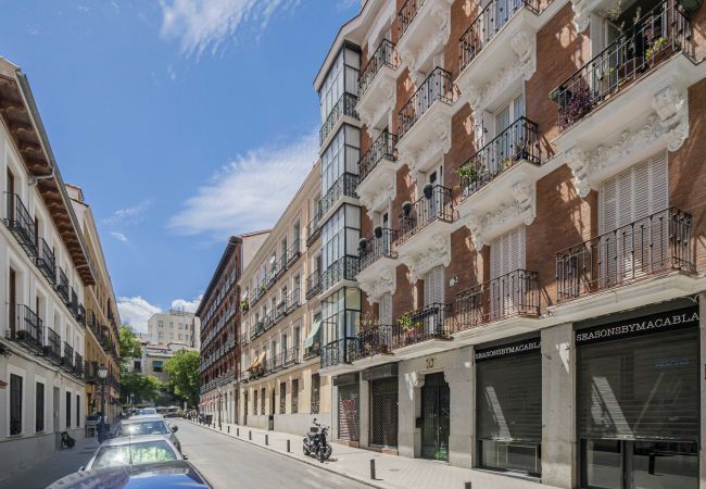 Apartment in Madrid - Apartamento Santa Engracia-Bilbao  Apartment in Madrid - Apartamento Santa Engracia-Bilbao