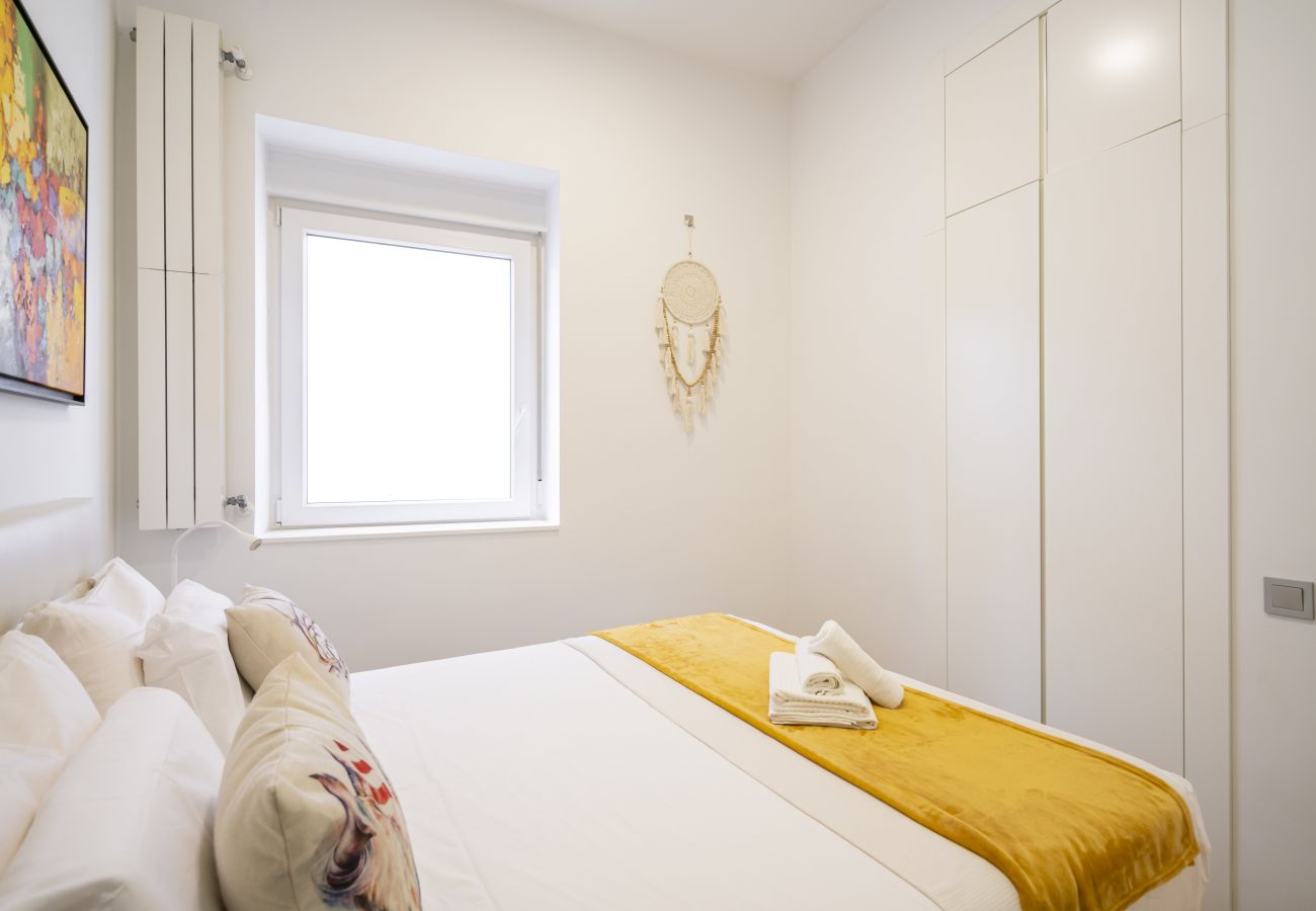 Apartment in Madrid - Apartamento Santa Engracia-Bilbao  Apartment in Madrid - Apartamento Santa Engracia-Bilbao
