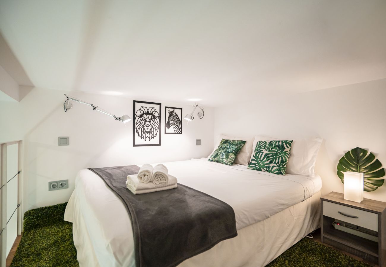 Apartment in Madrid - Apartamento Santa Engracia-Bilbao  Apartment in Madrid - Apartamento Santa Engracia-Bilbao