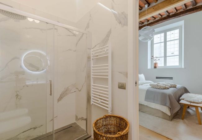 Apartment in Lucca - Casa Lazzaro Contemporary Ground Floor Apartment inside the walls of Lucca Apartment in Lucca - Casa Lazzaro Contemporary Ground Floor Apartment inside the walls of Lucca