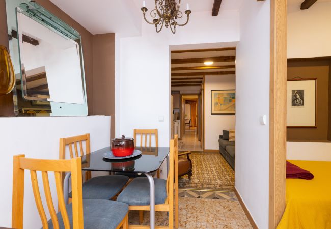 Apartment in Barcelona - PRIVATE TERRACE, 4 bedrooms, 2 bathrooms Apartment in Barcelona - PRIVATE TERRACE, 4 bedrooms, 2 bathrooms