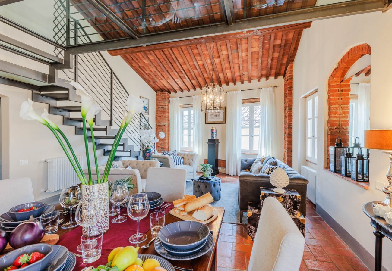Apartment in Lucca - Casa Lucky, Romantic Modern 3 bedrooms Penthouse inside the Walls of Lucca Apartment in Lucca - Casa Lucky, Romantic Modern 3 bedrooms Penthouse inside the Walls of Lucca