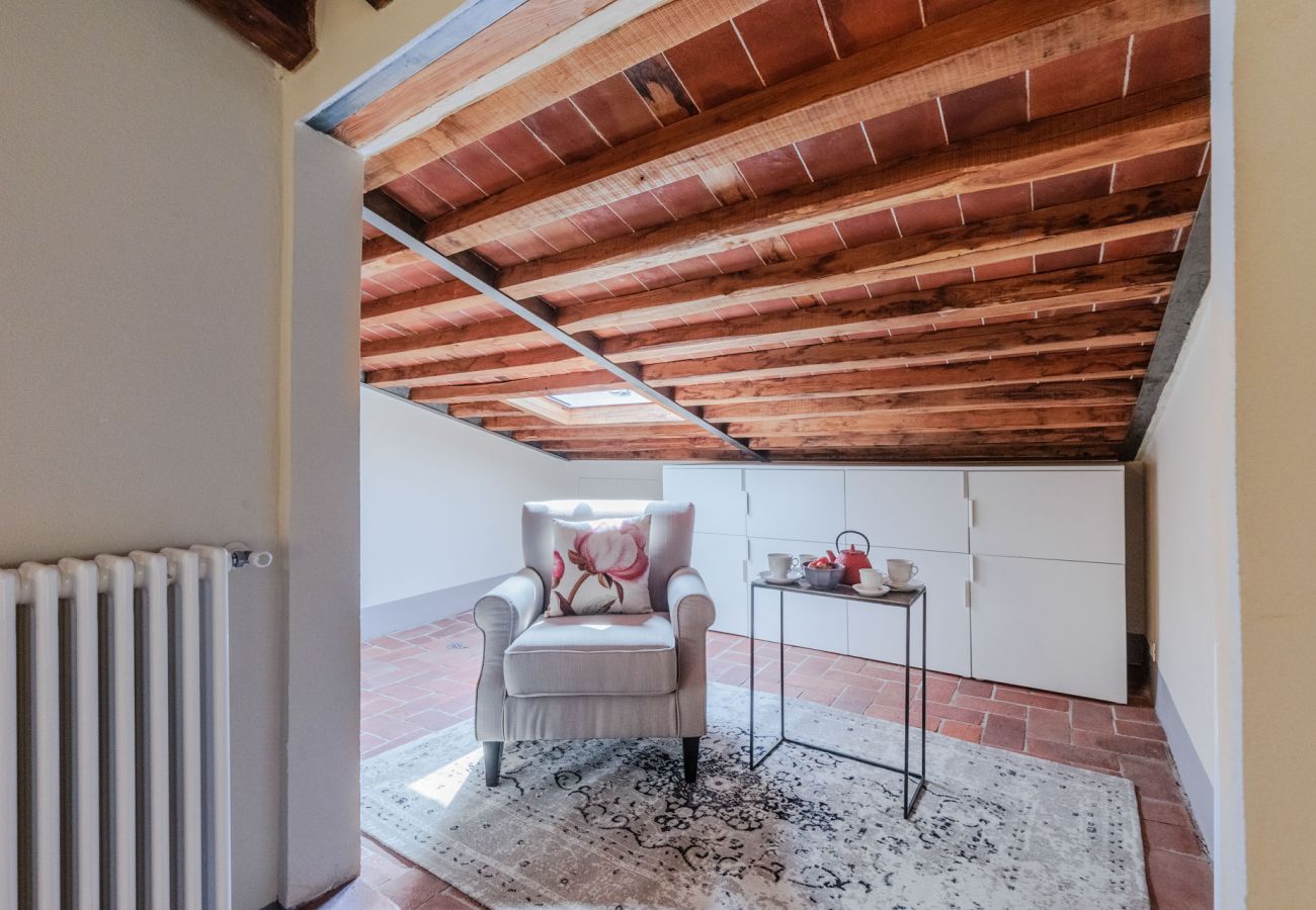 Apartment in Lucca - Casa Lucky, Romantic Modern 3 bedrooms Penthouse inside the Walls of Lucca Apartment in Lucca - Casa Lucky, Romantic Modern 3 bedrooms Penthouse inside the Walls of Lucca