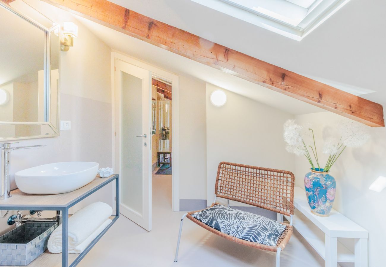Apartment in Lucca - Casa Lucky, Romantic Modern 3 bedrooms Penthouse inside the Walls of Lucca Apartment in Lucca - Casa Lucky, Romantic Modern 3 bedrooms Penthouse inside the Walls of Lucca