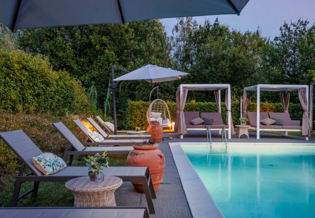 in San Gennaro - Casa Gennaro a 3 bedrooms farmhouse apartment with pool in Lucca