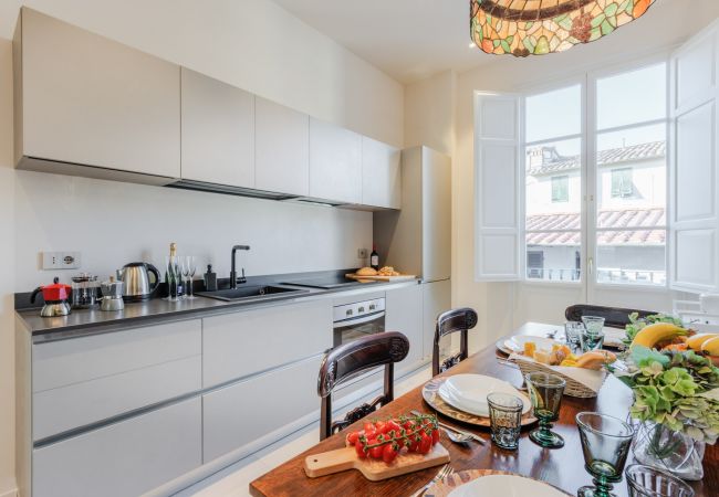 Apartment in Lucca - Modern 1st Floor Apartment with Terrace Apartment in Lucca - Modern 1st Floor Apartment with Terrace