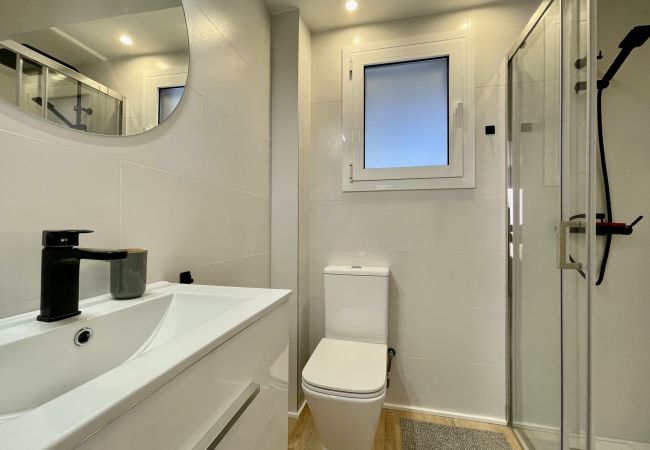 Studio in Pals - ESTUDI SWING Studio in Pals - ESTUDI SWING