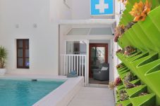 House in Muro, Majorca with pool and cold water 