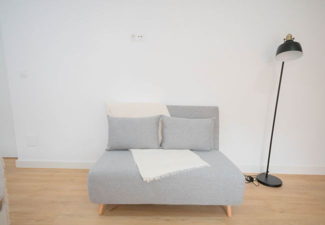 Studio in Madrid - ESTUDIO-TETUAN- Studio in Madrid - ESTUDIO-TETUAN-