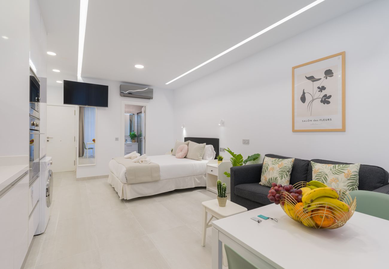 Studio in Las Palmas de Gran Canaria - Rev Beach Home By CanariasGetaway  Studio in Las Palmas de Gran Canaria - Rev Beach Home By CanariasGetaway