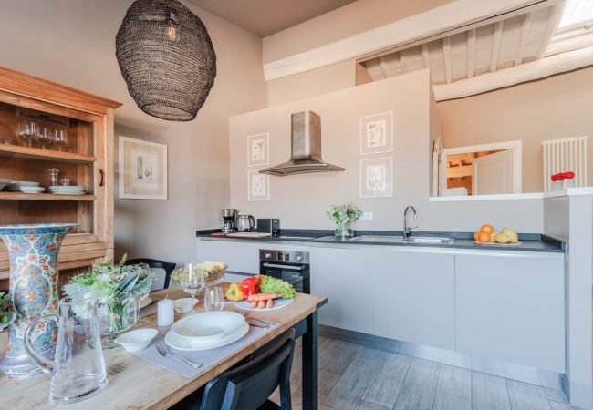 Apartment in Lucca - Casa Marta, Luxury 2 Bedrooms Apartment with Terrace Inside the Walls of Lucca Apartment in Lucca - Casa Marta, Luxury 2 Bedrooms Apartment with Terrace Inside the Walls of Lucca