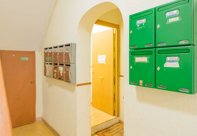 Studio in Madrid - COZY STUDY CLOSE TO FINANCE AREA AND IE Studio in Madrid - COZY STUDY CLOSE TO FINANCE AREA AND IE