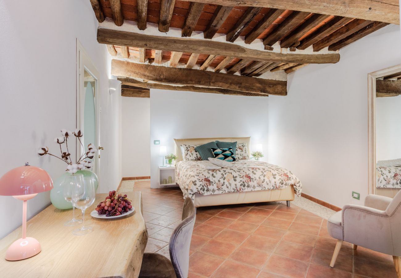 Apartment in Lucca - Casa Al Dipinto, an Apartment with Garden Apartment in Lucca - Casa Al Dipinto, an Apartment with Garden
