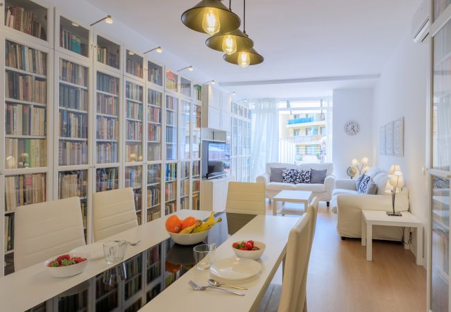 Apartment in Barcelona - Apartment with private terrace, 3 bedrooms, Eixample Apartment in Barcelona - Apartment with private terrace, 3 bedrooms, Eixample