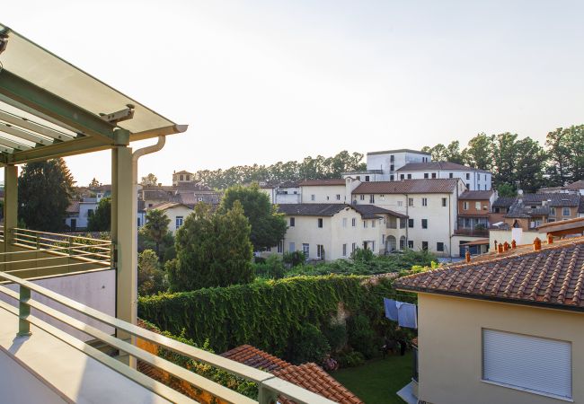 Apartment in Lucca - Canticle Lucca Luxury Apartment with Elevator, Terrace, Parking and Jacuzzi Apartment in Lucca - Canticle Lucca Luxury Apartment with Elevator, Terrace, Parking and Jacuzzi