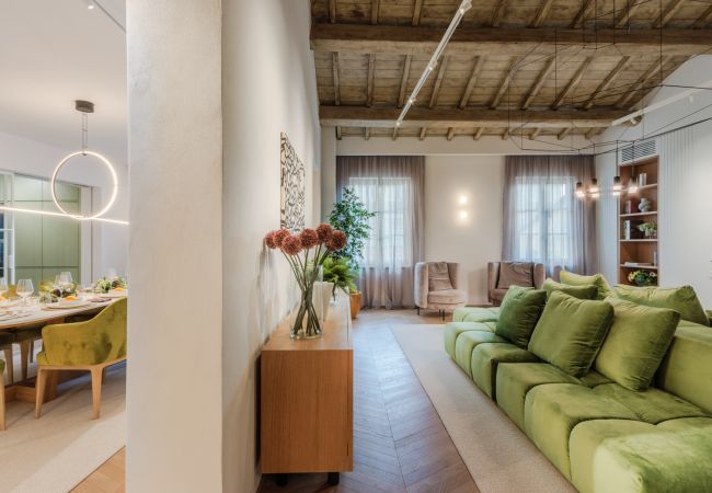 Apartment in Lucca - Casa Silvestro Modern Spacious 3 Bedrooms Luxury Apartment inside the Walls of Lucca Apartment in Lucca - Casa Silvestro Modern Spacious 3 Bedrooms Luxury Apartment inside the Walls of Lucca