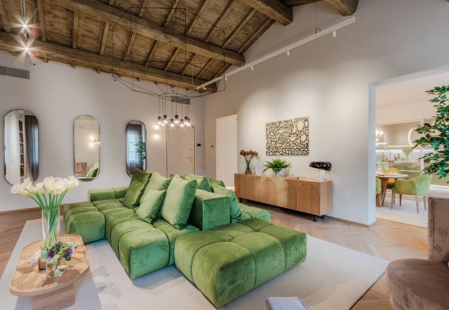Apartment in Lucca - Casa Silvestro Modern Spacious 3 Bedrooms Luxury Apartment inside the Walls of Lucca Apartment in Lucca - Casa Silvestro Modern Spacious 3 Bedrooms Luxury Apartment inside the Walls of Lucca