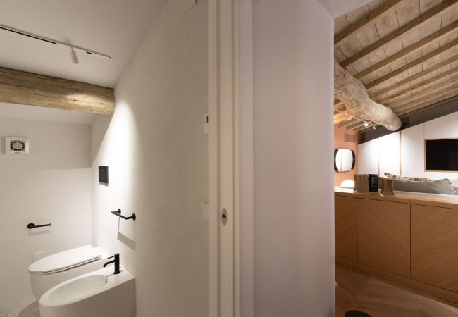 Apartment in Lucca - Victory Penthouse Contemporary 3 Bedroom Luxury Apartment with Balcony in Lucca Apartment in Lucca - Victory Penthouse Contemporary 3 Bedroom Luxury Apartment with Balcony in Lucca