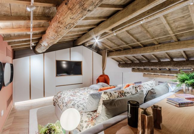 Apartment in Lucca - Victory Penthouse Contemporary 3 Bedroom Luxury Apartment with Balcony in Lucca Apartment in Lucca - Victory Penthouse Contemporary 3 Bedroom Luxury Apartment with Balcony in Lucca