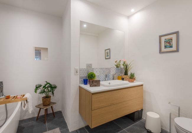 Apartment in Lucca - Casa Daria, Modern 4 Bedrooms Apartment inside the Walls of Lucca  Apartment in Lucca - Casa Daria, Modern 4 Bedrooms Apartment inside the Walls of Lucca