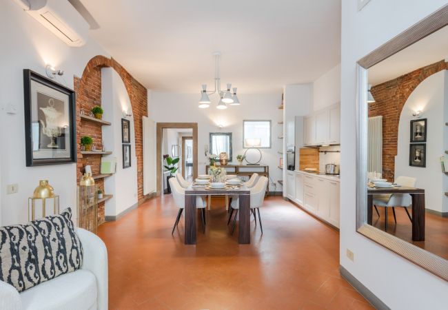 Apartment in Lucca - Modern Panoramic Penthouse with Elevator inside the Walls of Lucca Apartment in Lucca - Modern Panoramic Penthouse with Elevator inside the Walls of Lucca